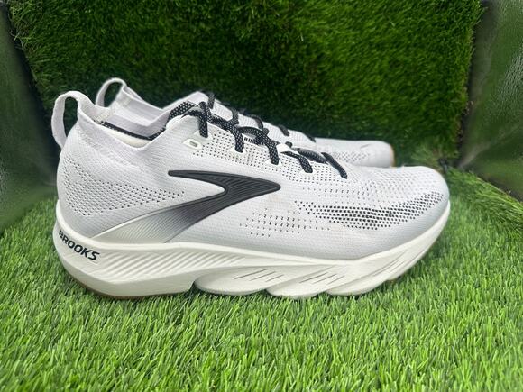 Brooks Other - Brooks Glycerin Flex 1104781D187 Athletic Sneaker Men's 10.5D White Knit Jogging